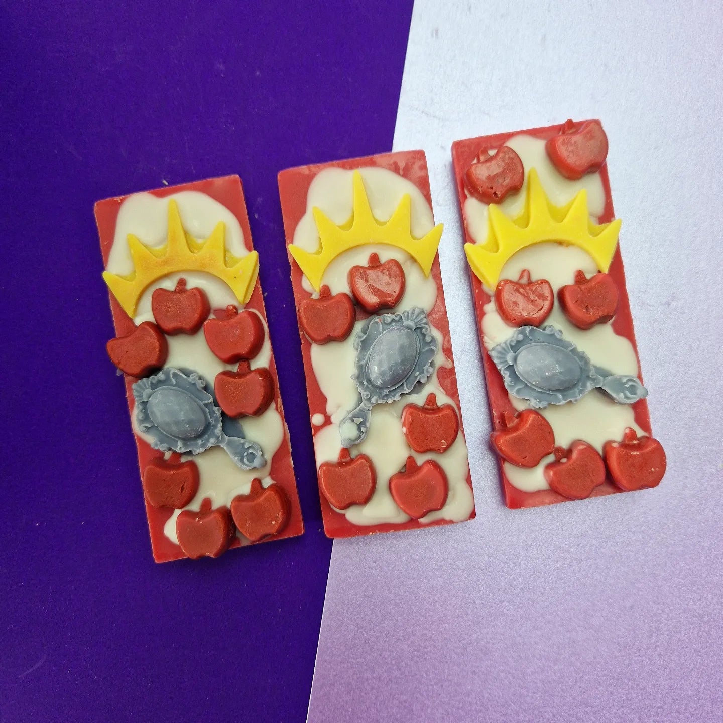 Evil Queen snap bar soy wax melt