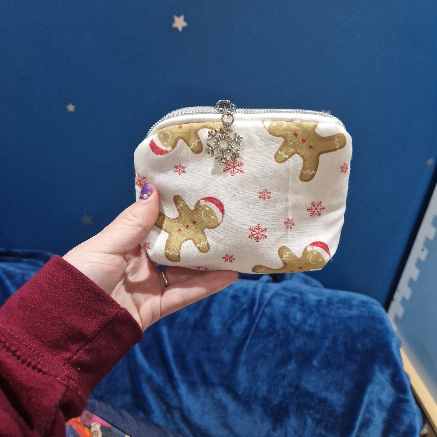 Mini Gingerbreadman lined triangle cosmetic bag with zipper