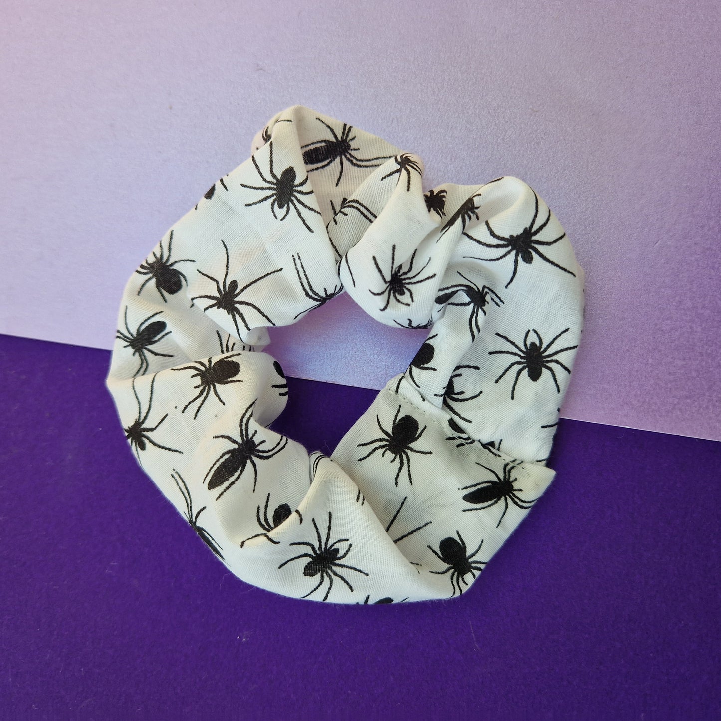 Spider cotton hair scrunchie