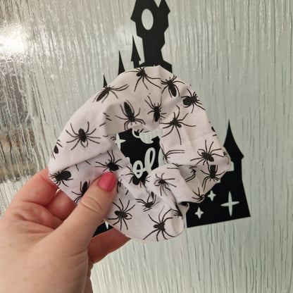 Spider cotton hair scrunchie