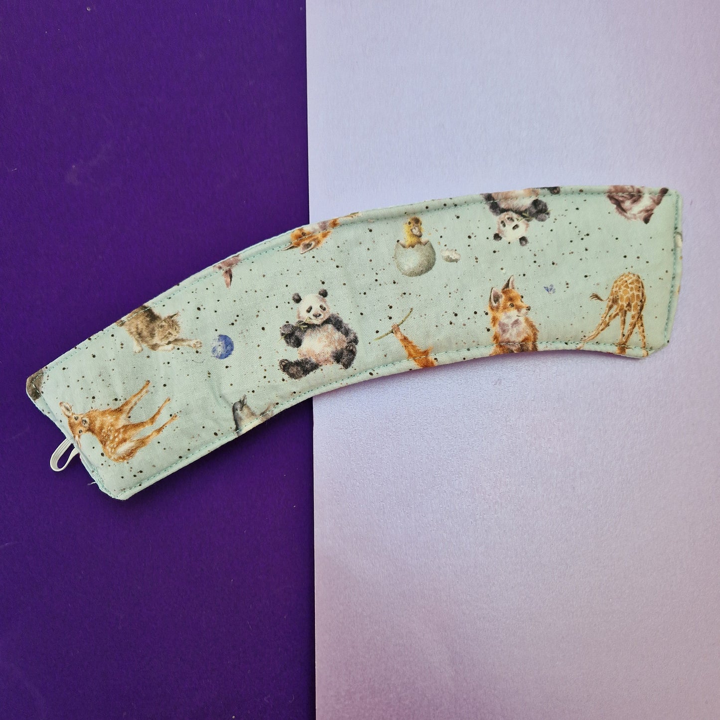 Dotty animal cup blanket for hot or cold drinks