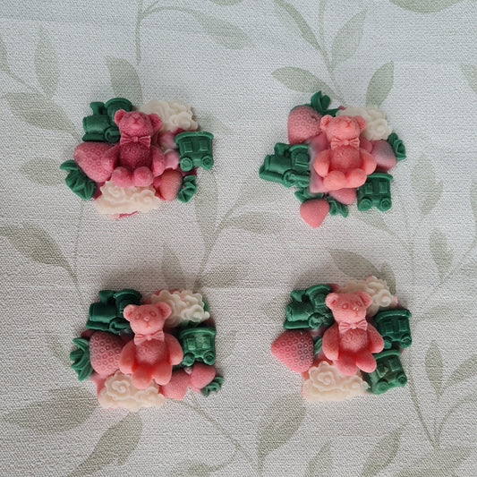 Strawberry Hugs soy wax melt