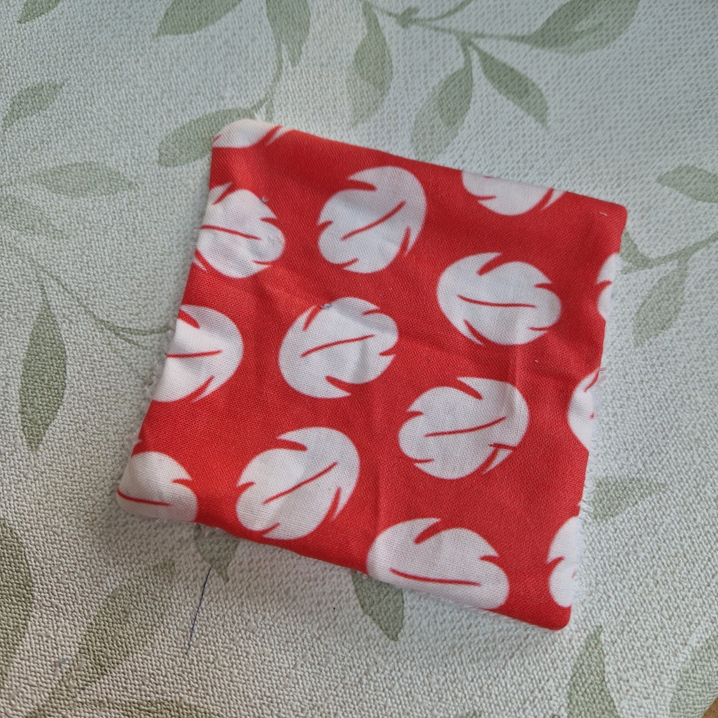 Leaf Dress Reusable bamboo wipe